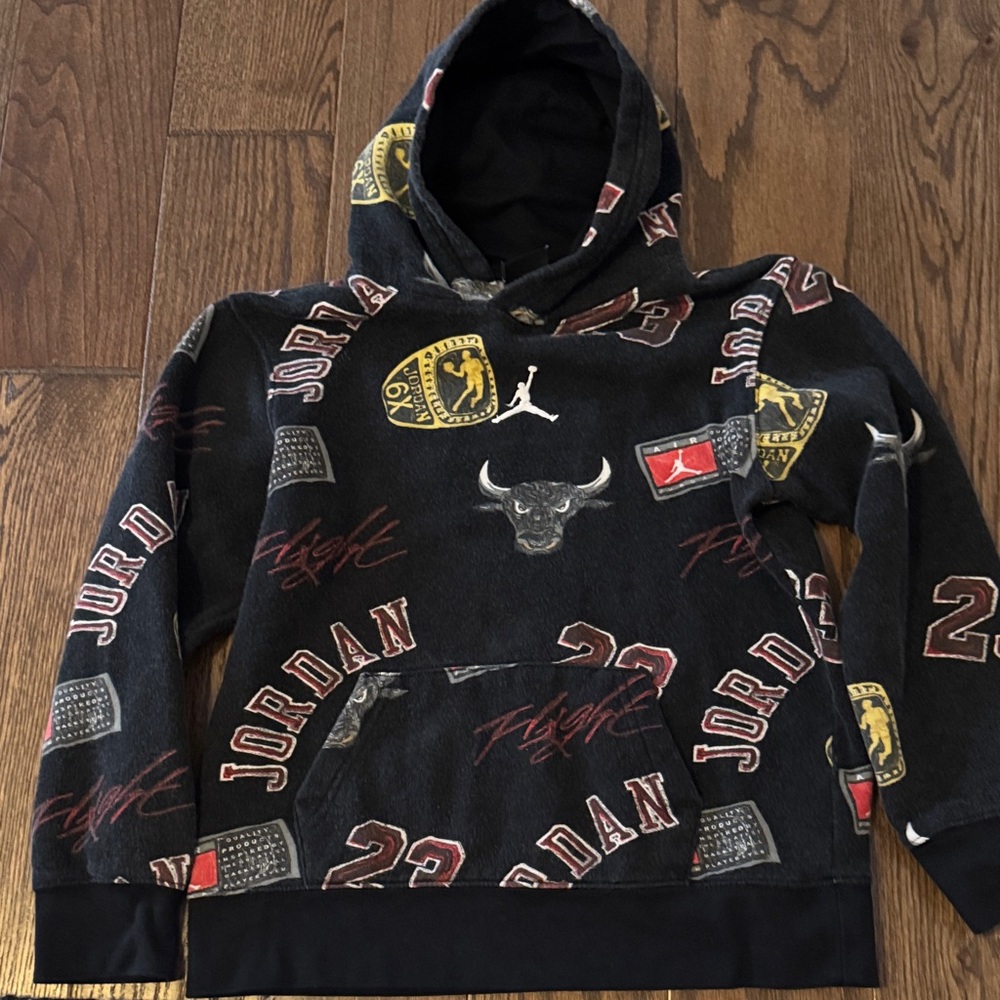 Jordan Black Graphic Boys Hoodie large